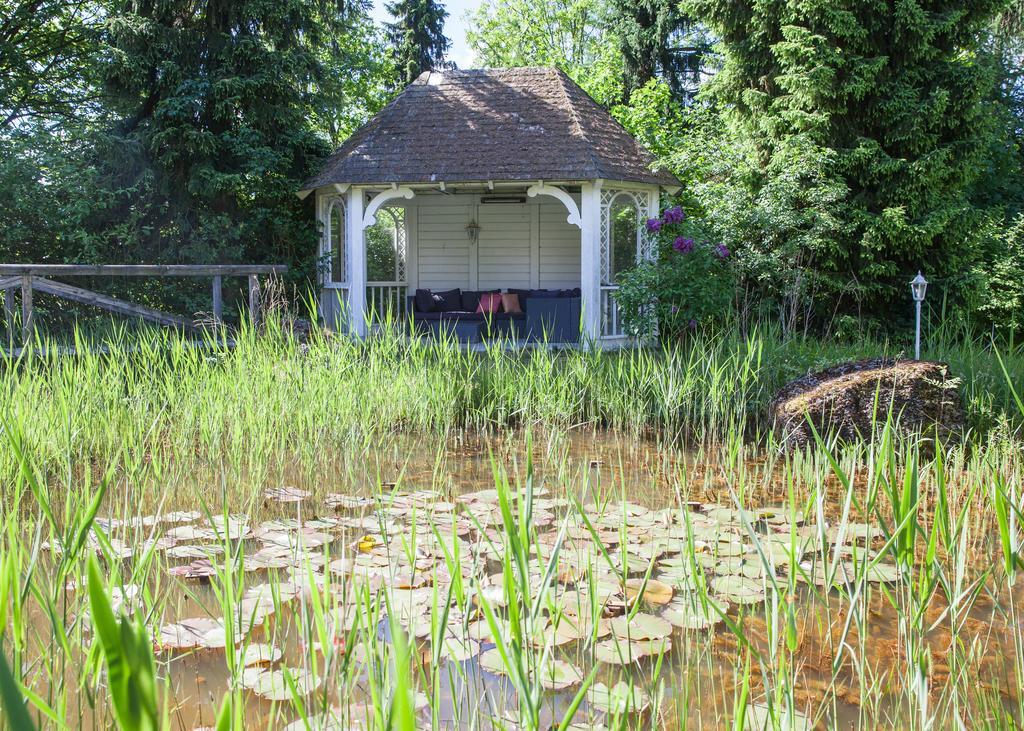 Landhaus Wiesemann Parkappartements & Dependance - Naehe Ettelsberg-Talstation Виллинген Экстерьер фото